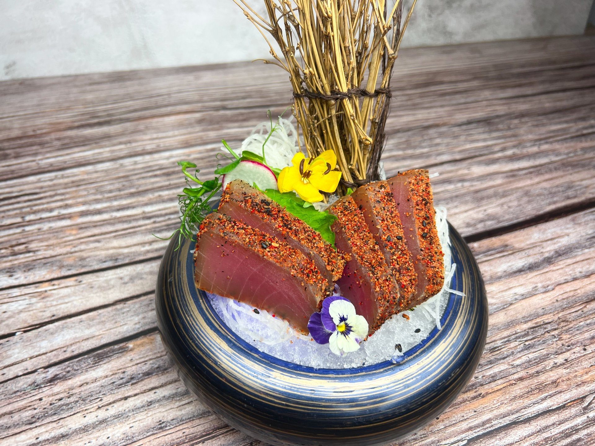 Pepper Tuna (Sashimi).