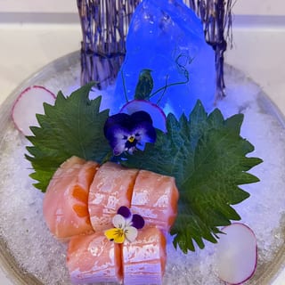Salmon Belly (Sashimi)